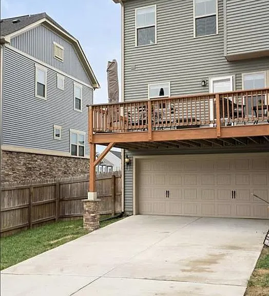 16621 Gossamer Dr — Photo 30