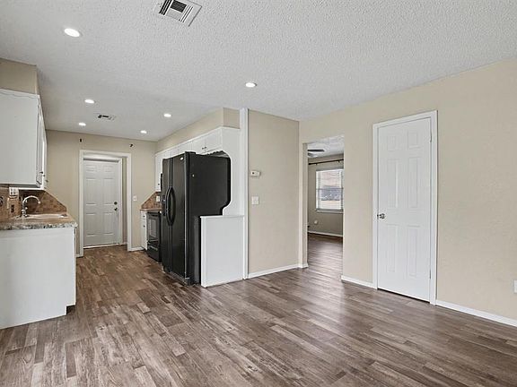 5th image of 2600 SW 69th St
