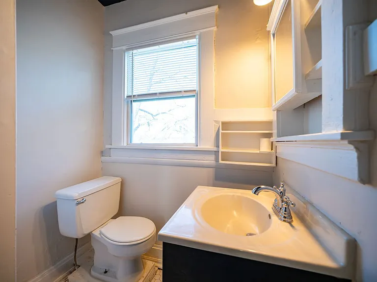 1006 McAllister Ave — Photo 10