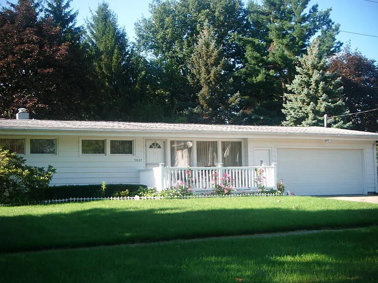 3027 Haskell St — Photo 28