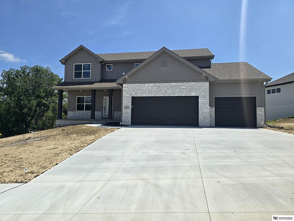 1st image of 10959 N 173rd Ave