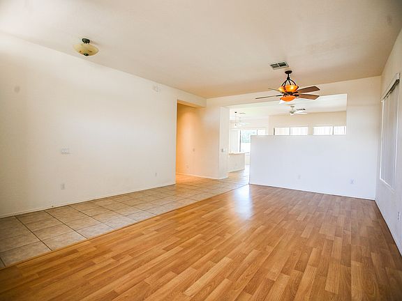 4th image of 978 E Loma Vista St