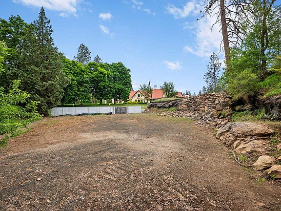 5th image of 810 E Plateau Rd
