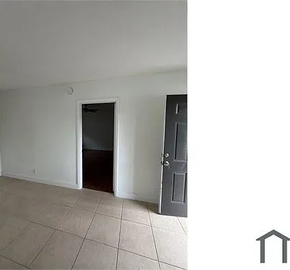 1444 Windsor Ct #3 — Photo 5