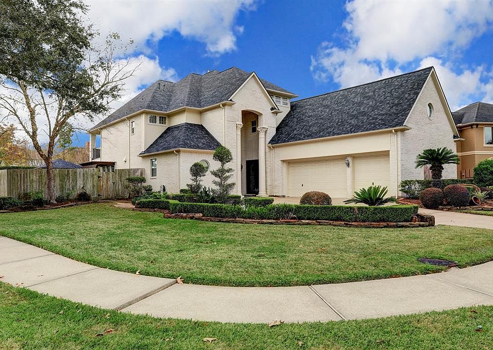 1st image of 2312 Columbia Cir