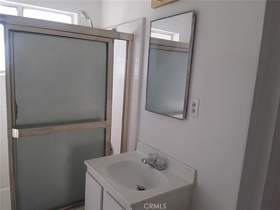 4th image of 535 W Van Koevering St