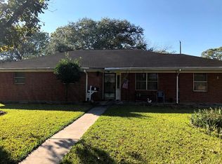 1202 Lawrence St, Rosenberg, TX 77471