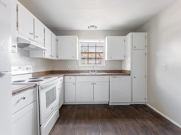 Apartment Kitchen