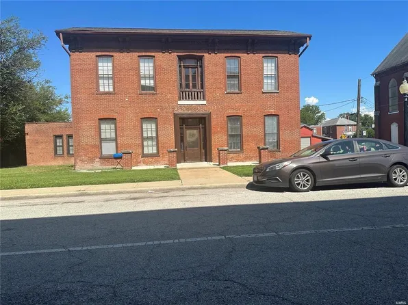 200 N Jackson St, Belleville, IL 62220