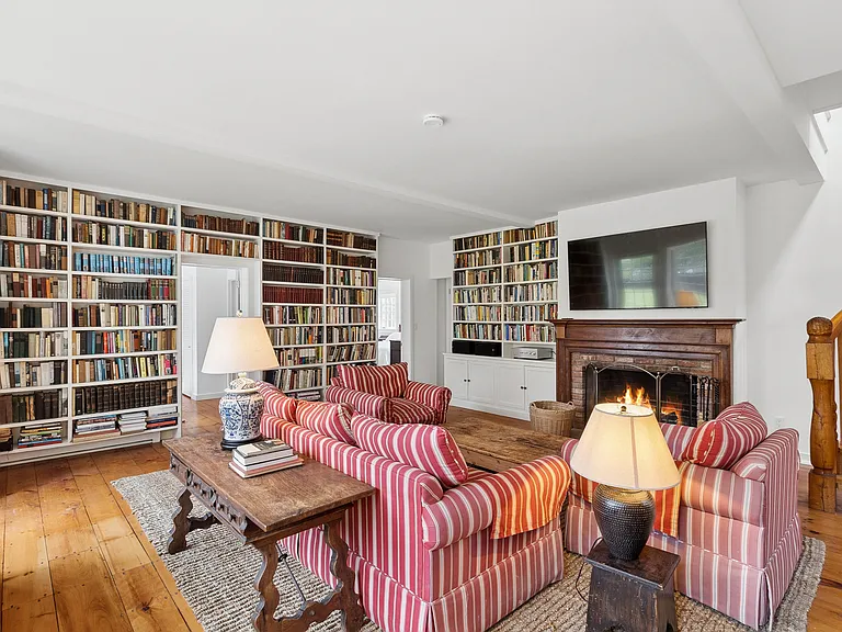 130 Montauk Hwy — Photo 5