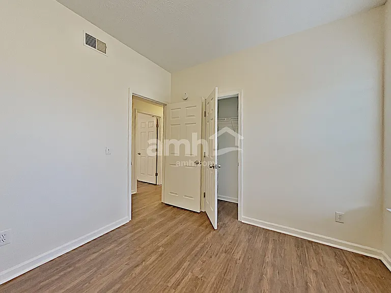 6852 Scarlet Ridge Dr — Photo 15