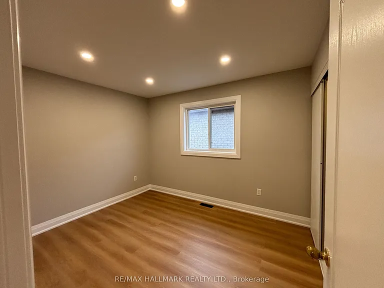 3234 Raindance Cres — Photo 23