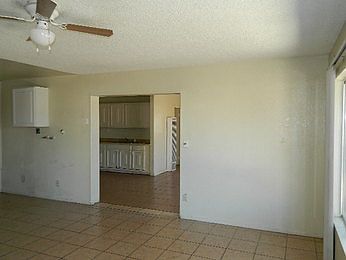 4th image of 13840 Courage St