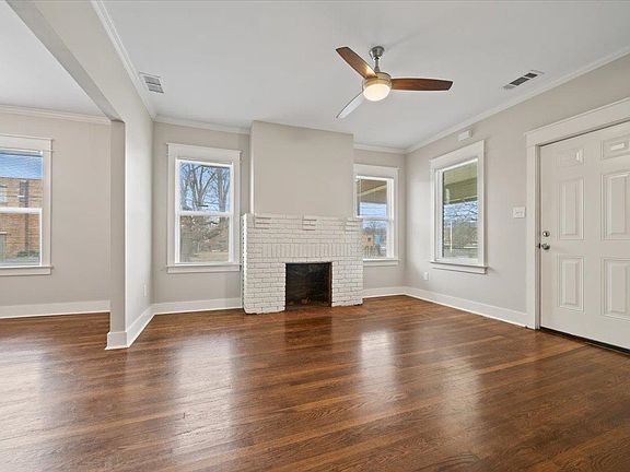 5th image of 598 Spring St