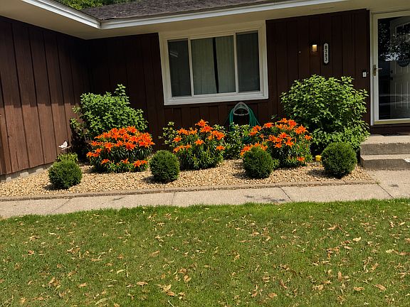 3rd image of 8383 Henna Ave S