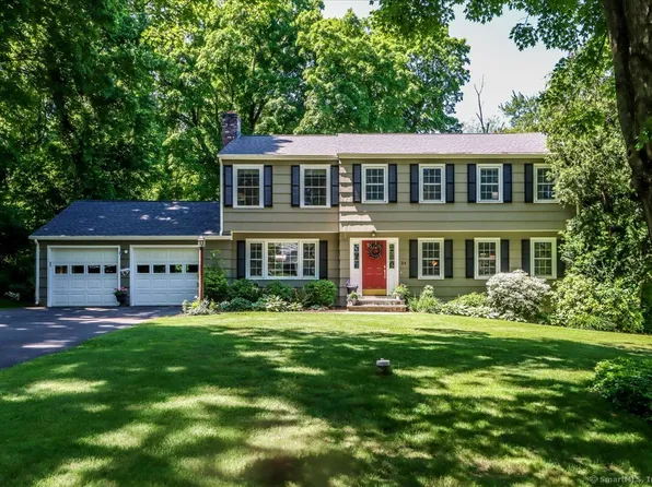 24 River Drive, Monroe, CT 06468