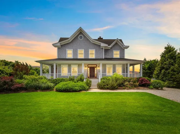 8 Gilbert Road, Hampton Bays, NY 11946