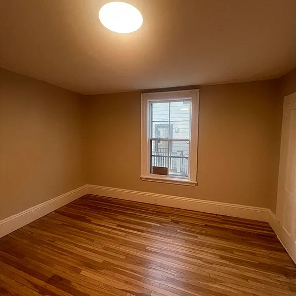15 Harris St #2 — Photo 12