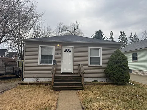 1813 Gilbert St Photo 1