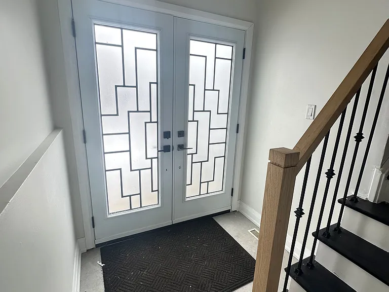 82 John Lindsay Ct #UPPER — Photo 1