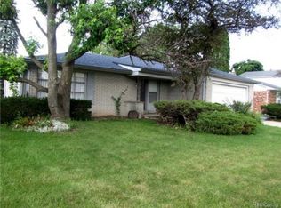 2152 W Wattles Rd, Troy, MI 48098