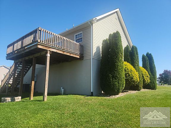 5th image of 397 Leah Dr