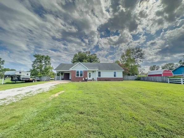 305 Tracy Rd, Millington, TN 38053