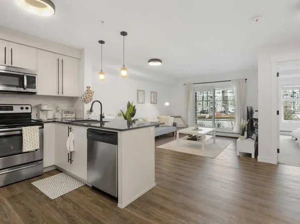 11 S Mahogany Row SE #3107, Calgary, AB T3M 2L6