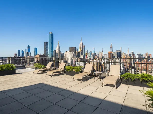 201 East 17th Street image 8 of 9