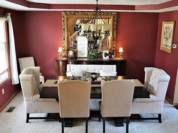 5th image of 472 Saint Thomas Ct