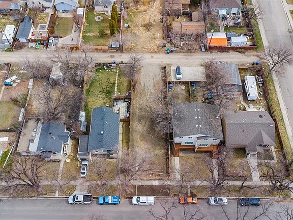 2nd image of 809 B St N #12
