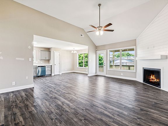 5th image of 872 Macon Ln Lot 139