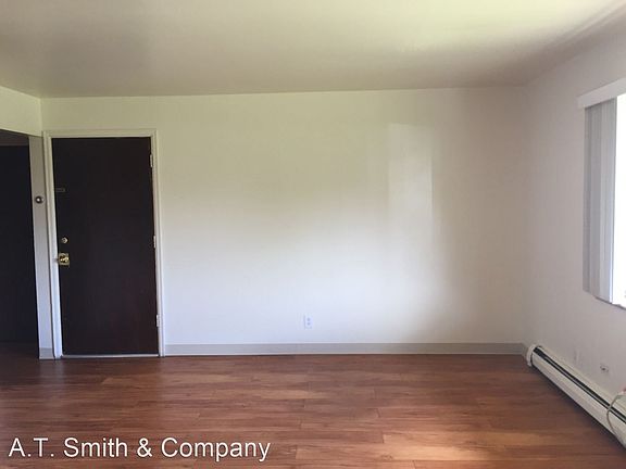 2nd image of 212 S Balsam St #303