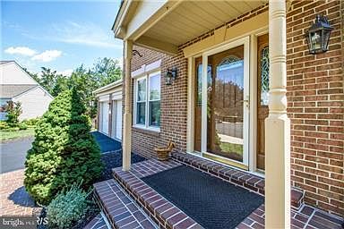 5th image of 13699 Southernwood Ct