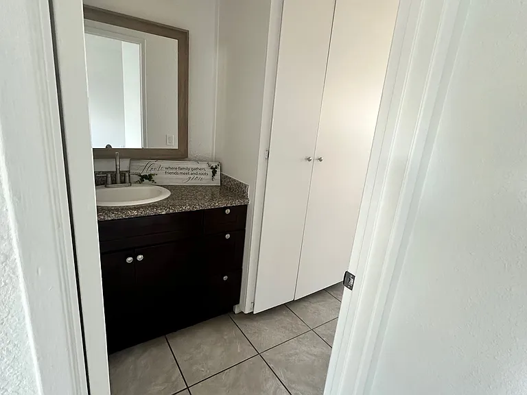 7729 Ventura Canyon Ave #6 — Photo 9