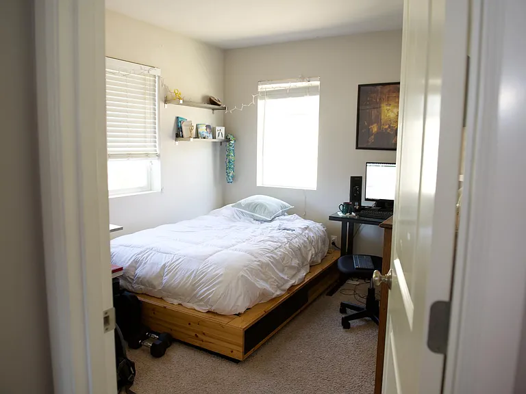 2509 NE Jewell Ln — Photo 3