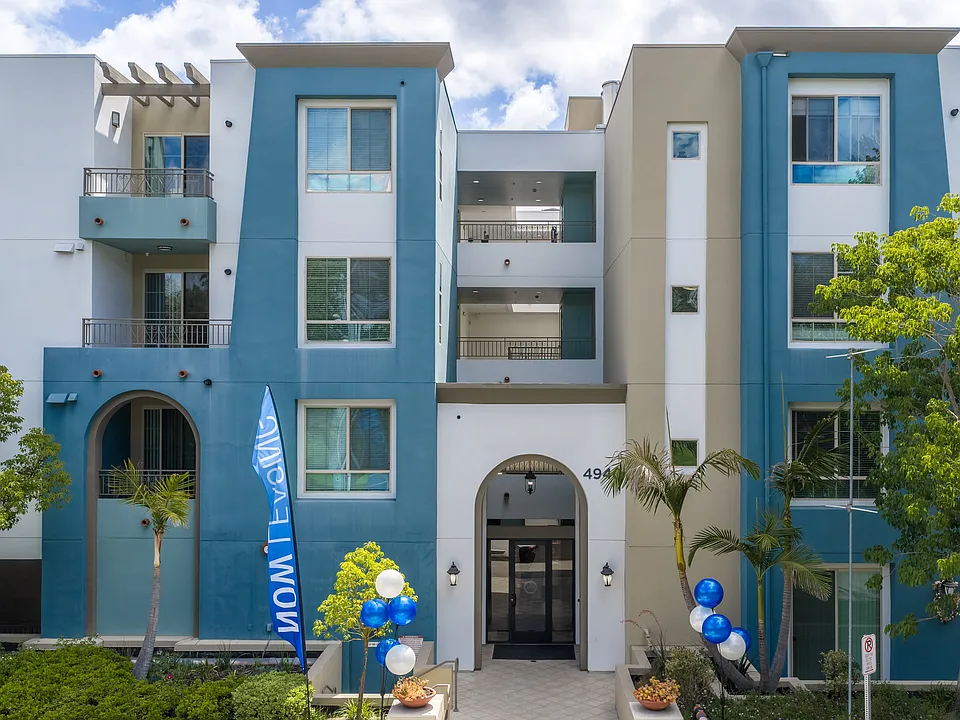 Oasis at Lake Encino