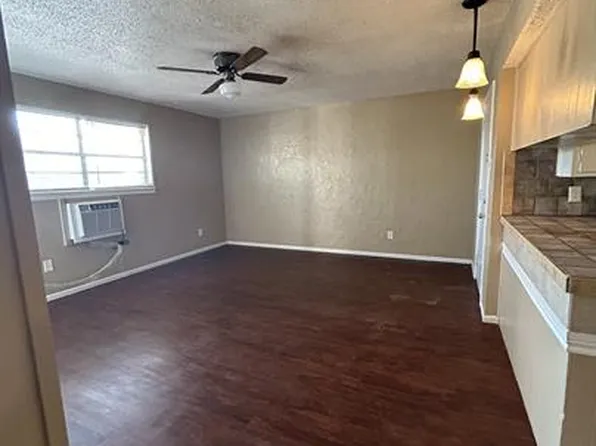 124 Temple Ave, Lubbock, TX