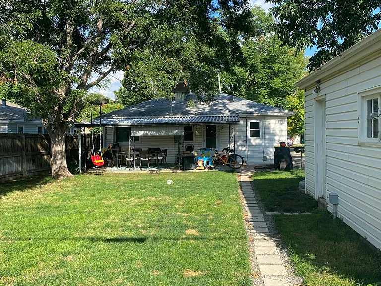 3237 S Emerson St — Photo 17