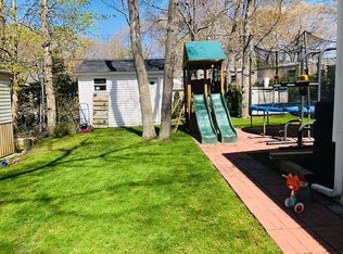 229 W Montauk Hwy TRAILER 7, Hampton Bays, NY 11946