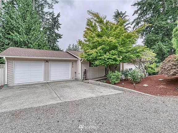 5th image of 8812 86th Ave NW