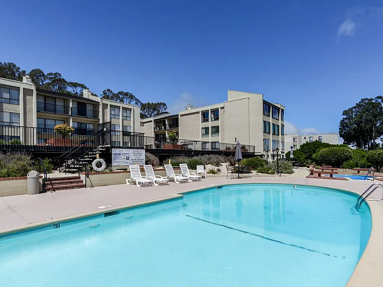 380 Vallejo Dr #128 — Photo 38