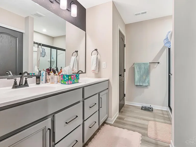 5817 Montrose Ct — Photo 27