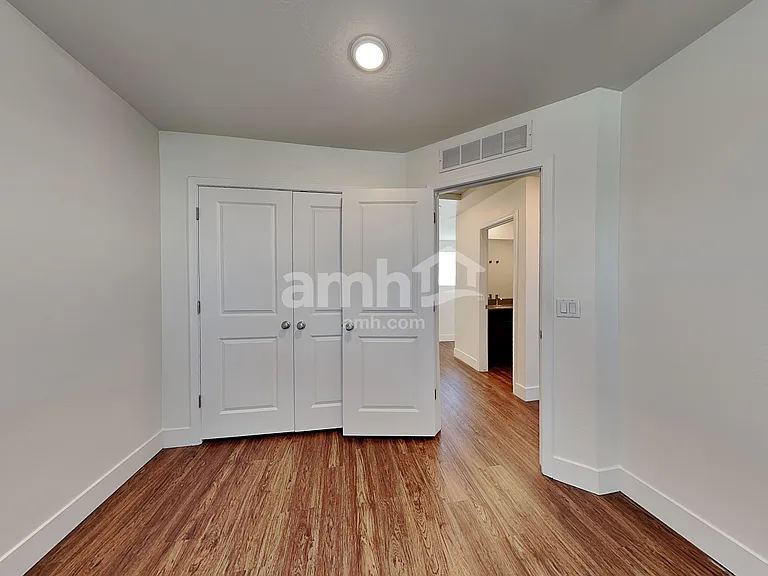 21578 S 231st St — Photo 12