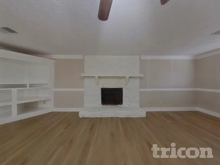 20 Summerfield Ct — Photo 2