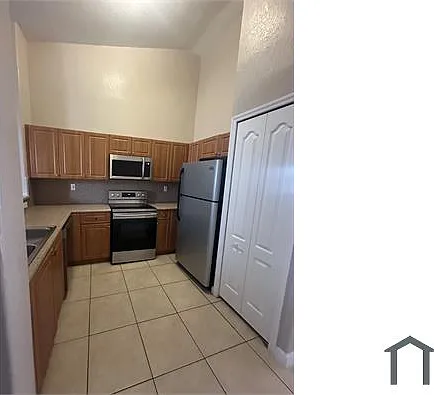 1656 SE 29th Ct #201 — Photo 4