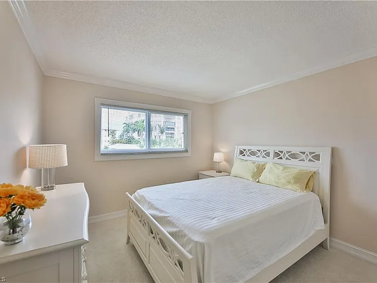 1100 Gulf Shore Blvd N #207 — Photo 22