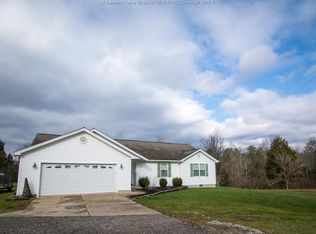 496 Hutchinson Lake Dr, Ripley, WV 25271