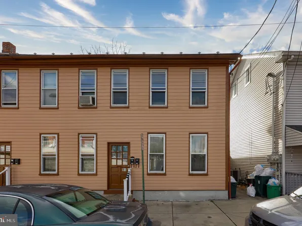 16 N 5th St, Columbia, PA 17512