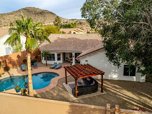 4th image of 1356 E DESERT FLOWER Lane